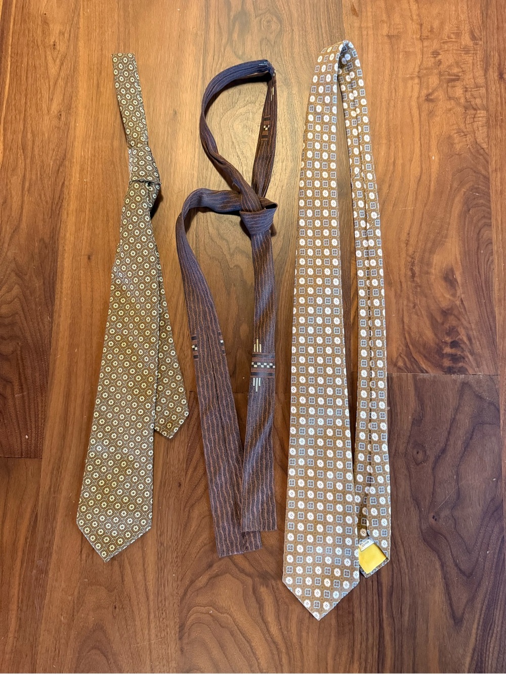 Vintage 1970s Brown Necktie Lot of 3 John Bull Linde